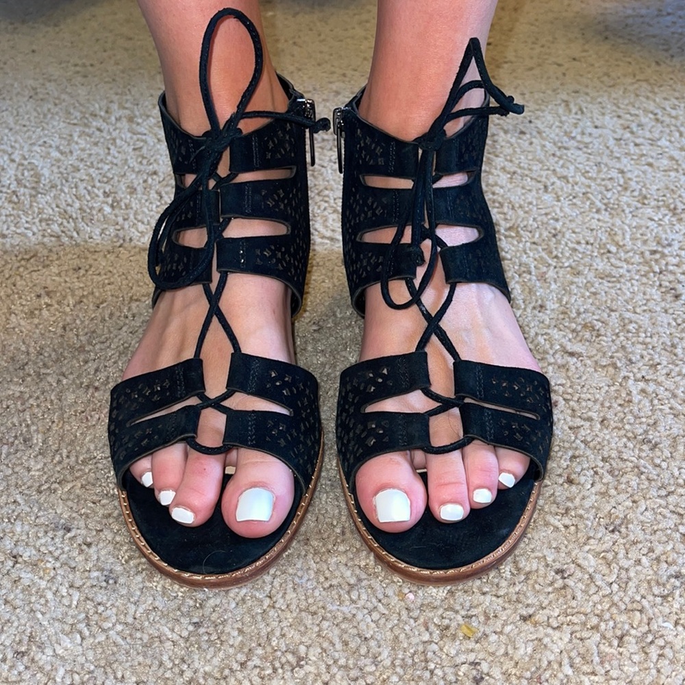 Vince Camuto size 9